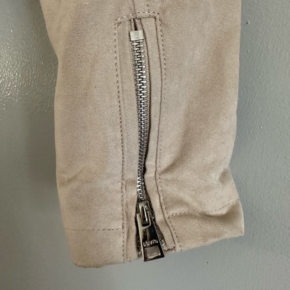 Levi’s faux suede Moto jacket in sand beige size medium - Picture 3 of 8